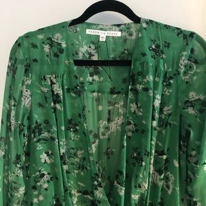 Never worn Veronica Beard size 4 green dress